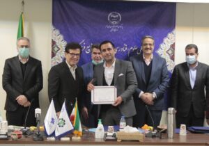 مراسم تجلیل از دست‌اندرکاران برگزاری سمپوزیوم یکصد سال گردشگری ایران