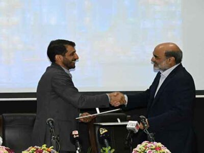 شرکت فولاد مبارکه و شرکت صنایع پتروشیمی خلیج فارس تفاهم‌نامه همکاری‌ امضاء کردند